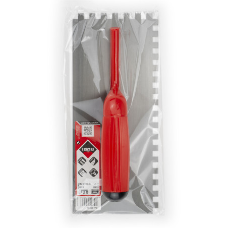 Una herramienta con mango rojo se encuentra empaquetada en una lámina de plástico con muescas de color gris y blanco. El texto d