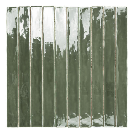 Ladrilhos retangulares verdes brilhantes alinhados verticalmente formam uma superfície perfeita, refletindo a luz em seu acabame Ladrilhos retangulares verdes brilhantes alinhados verticalmente formam uma superfície perfeita, refletindo a luz em seu acabame