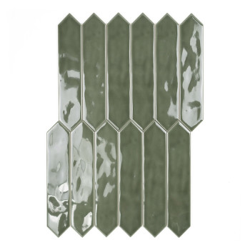 Carreau de céramique verte, finition brillante, forme hexagonale allongée, vu sur fond blanc uni.