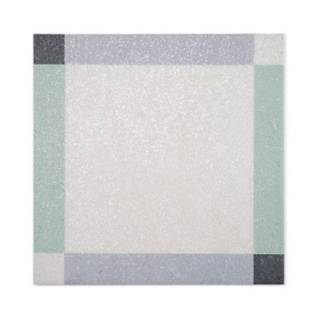 Een vierkante tegel toont een geometrisch randpatroon met zwarte, grijze en groene delen rondom een ​​gebroken wit gestructureer