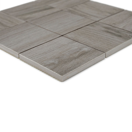 Revestimentos cerâmicos quadrados dispostos em padrão de grade, com desenho de veios de madeira, sobre fundo branco. Revestimentos cerâmicos quadrados dispostos em padrão de grade, com desenho de veios de madeira, sobre fundo branco.