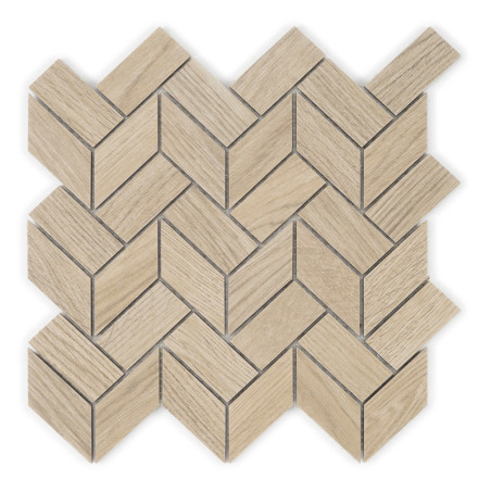 Los azulejos con motivos de madera forman un patrón en espiga, creando un efecto visual tejido. Los azulejos presentan tonos mar