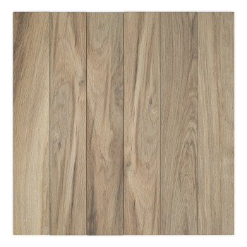 Un carreau rectangulaire présente un motif de grain lisse semblable à celui du bois, avec différentes nuances de brun clair à br