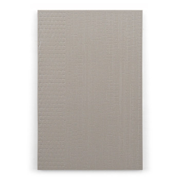 Een rechthoekige tegel vertoont een subtiel structuurpatroon dat kleine rechthoeken en rasterlijnen combineert, in een neutrale,