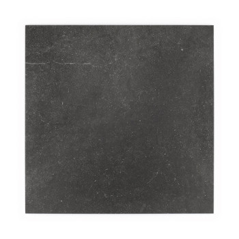 Un carreau carré en ardoise foncée présente de subtiles taches blanches et des lignes pâles, suggérant une texture de pierre nat