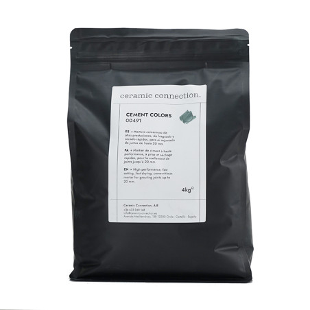 Ein schwarzer Beutel mit der Aufschrift „Keramikverbindung“ enthält 4 kg Kunstharzzement mit einer Gebrauchsanweisung auf Spanis