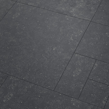 Les carreaux de pierre gris foncé sont plats et parfaitement alignés, présentant de subtils motifs mouchetés, créant une surface Les carreaux de pierre gris foncé sont plats et parfaitement alignés, présentant de subtils motifs mouchetés, créant une surface