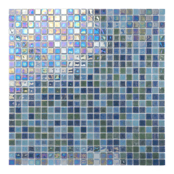 Les carreaux de verre carrés présentant des teintes irisées reflètent la lumière, disposés selon un motif en grille, créant un e