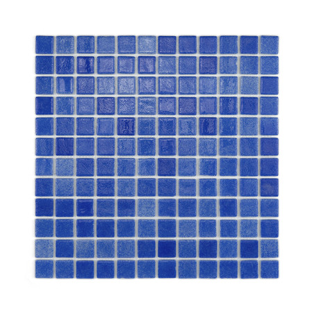 Un mosaico de vidrio azul con pequeños azulejos cuadrados, dispuestos en una cuadrícula uniforme, sobre un fondo blanco liso. Un mosaico de vidrio azul con pequeños azulejos cuadrados, dispuestos en una cuadrícula uniforme, sobre un fondo blanco liso.