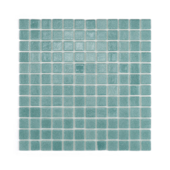 Ladrilhos de vidro turquesa formam um padrão xadrez, refletindo sutilmente a luz, dispostos ordenadamente em um layout de mosaic