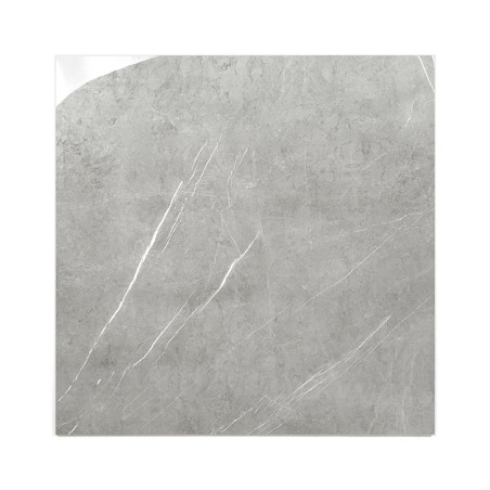 Un azulejo cuadrado de mármol gris brillante muestra patrones de vetas blancas, dando una apariencia texturizada, sobre un fondo