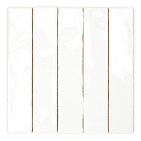 Cinq carreaux rectangulaires blancs sont alignés verticalement, chacun légèrement brillant, bordé de fines lignes de coulis. Ils