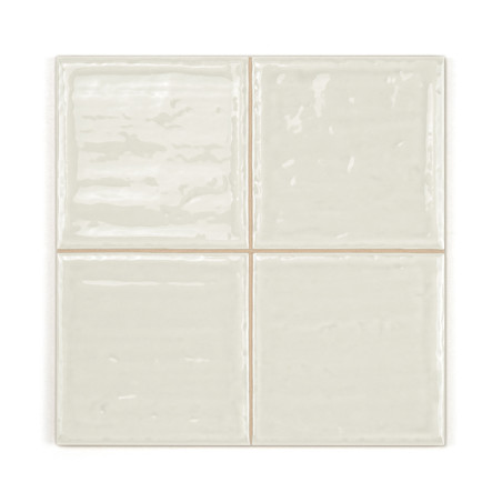 Een vierkante keramische tegel heeft vier geglazuurde delen met een glanzend, licht gestructureerd oppervlak en een subtiele geb