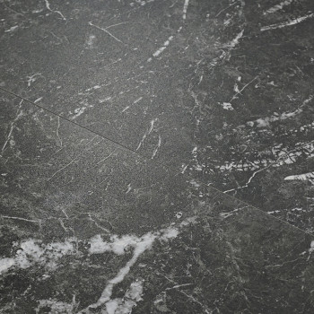 Un carreau sombre de style marbre présente des veines blanches. Il est disposé parallèlement à des carreaux similaires, créant u