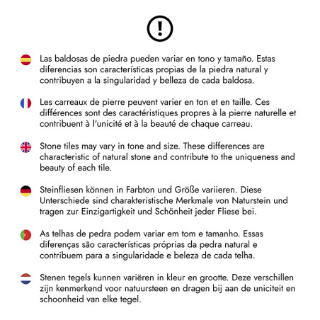 Ein Warnschild erklärt in mehreren Sprachen, dass Steinfliesen aufgrund natürlicher Eigenschaften in Farbton und Größe variieren